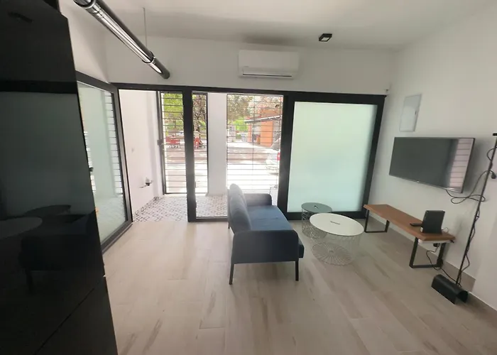Alberola Industrial Style Apartman *