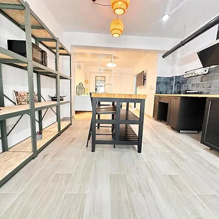 Apartment Alberola Industrial Style *